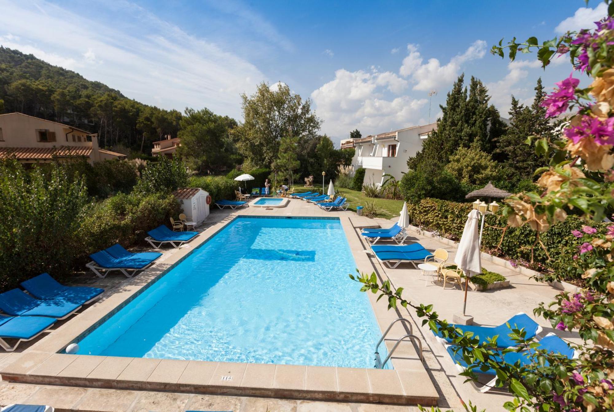 Apartamentos Leo Port de Pollença Extérieur photo