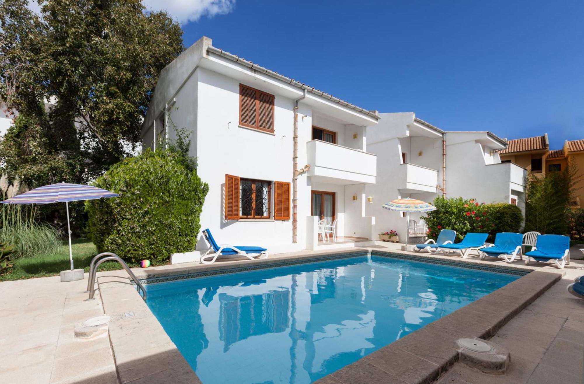 Apartamentos Leo Port de Pollença Extérieur photo