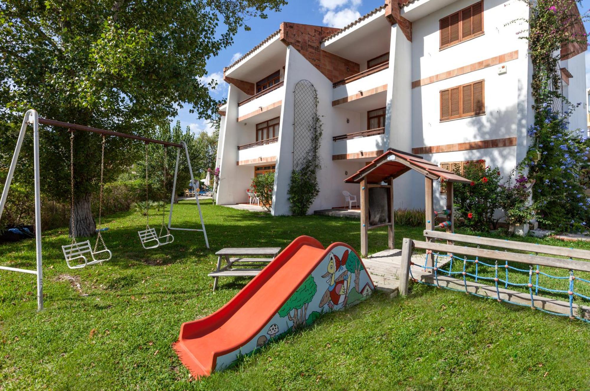 Apartamentos Leo Port de Pollença Extérieur photo