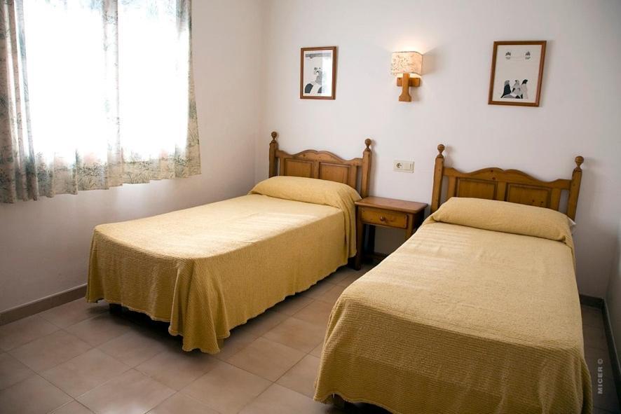 Apartamentos Leo Port de Pollença Extérieur photo