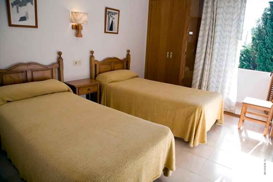 Apartamentos Leo Port de Pollença Extérieur photo