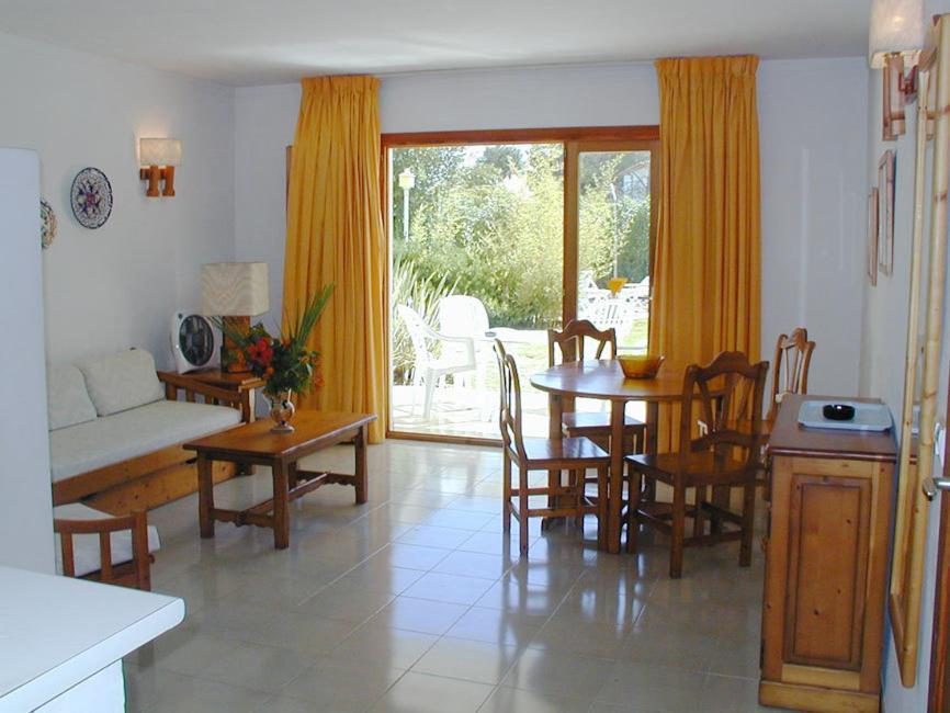 Apartamentos Leo Port de Pollença Extérieur photo