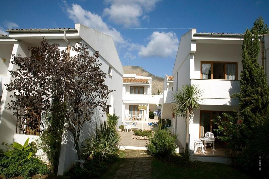Apartamentos Leo Port de Pollença Extérieur photo