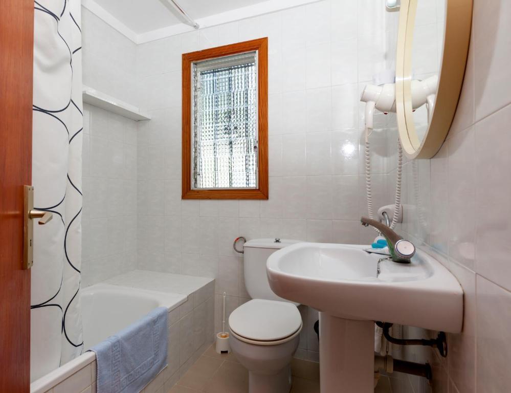 Apartamentos Leo Port de Pollença Chambre photo