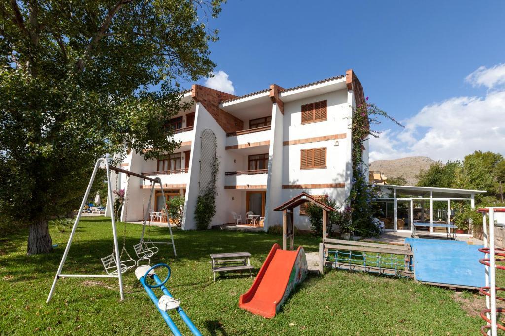 Apartamentos Leo Port de Pollença Chambre photo